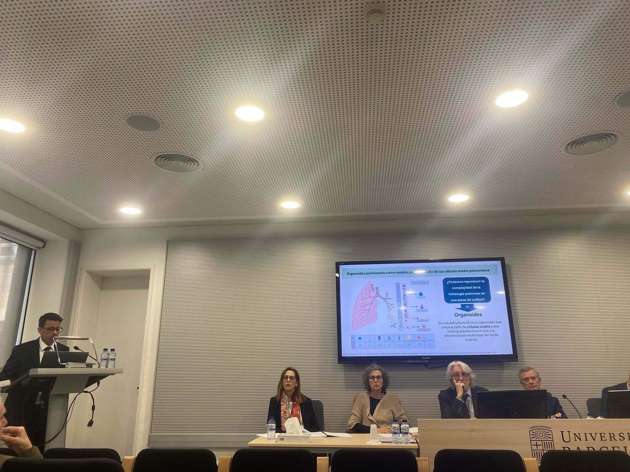 Exposition of the research project during the competition